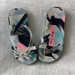 Tommy Hilfiger Geometric Flip Flops